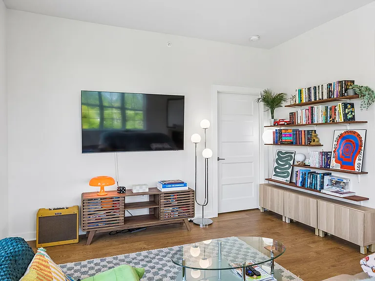 600 E Trinity Ln #208 — Photo 10