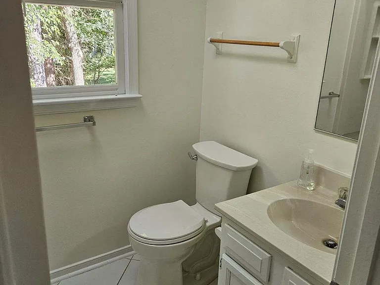 4419 Fort McHenry Pkwy — Photo 23