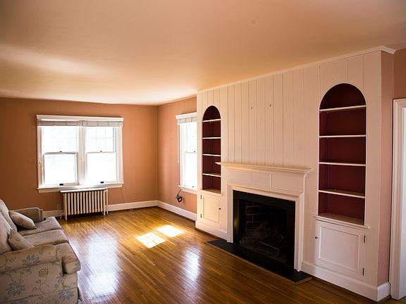 5th image of 1404 Oak Hill Ave