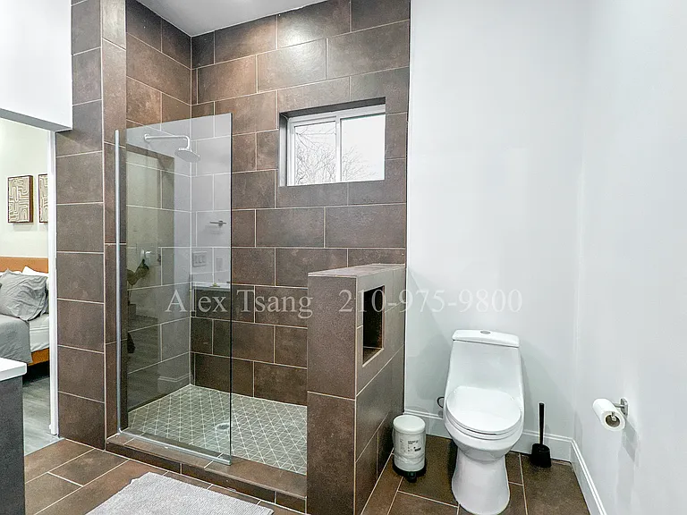 316 Toledo St #102 — Photo 10