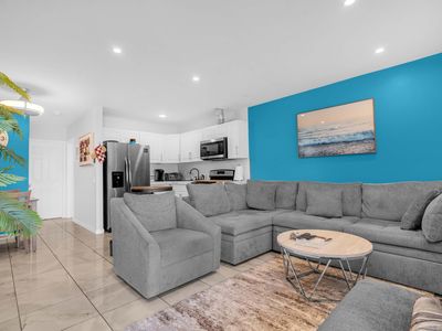 301 E Mcnab Road #103, Pompano Beach, FL, 33060