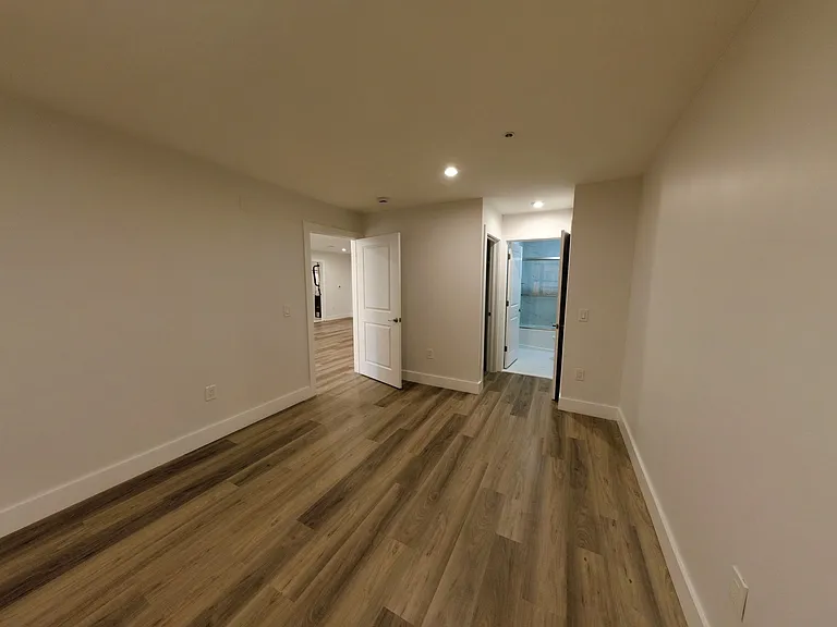 182 Carroll St #305 — Photo 4