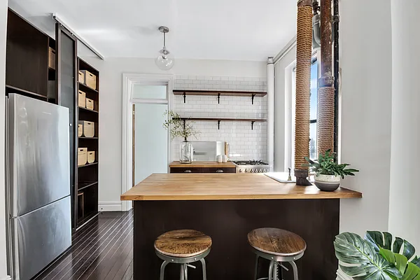 Sold by Compass | media 17