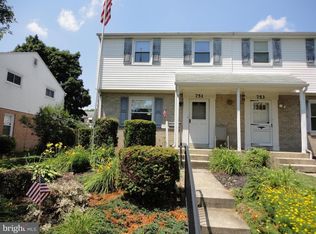 751 Emerald Dr, Lancaster, PA 17603