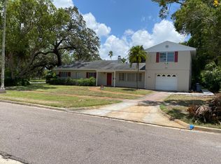 507 Gardenia St, Belleair, FL 33756