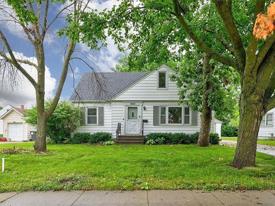 1st image of 505 SW Southlawn Dr