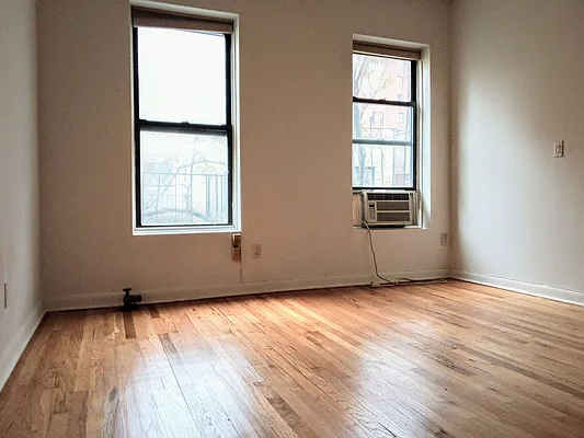 Rented by PocketBroker Inc | media 16