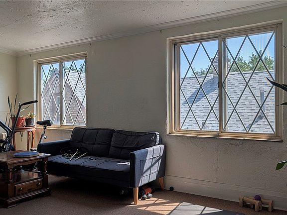 3rd image of 95 Rand Ave