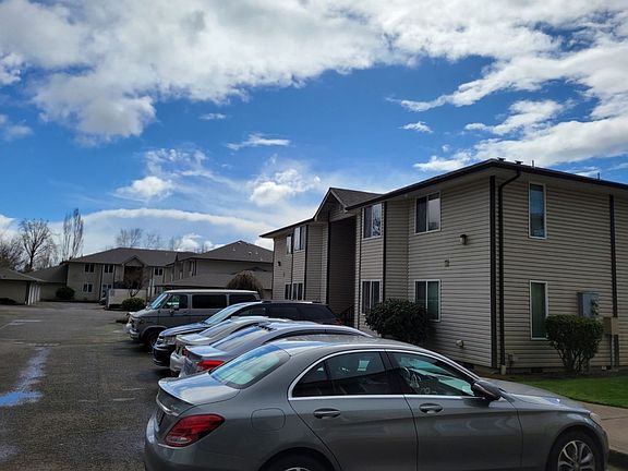 5th image of 3100-3190 Evergreen Ave NE #3120