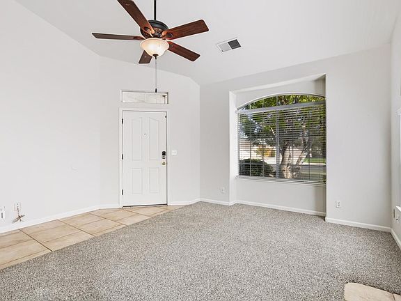 3rd image of 352 W Kelly Ave