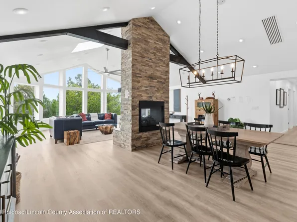 300 Guadalupe St, Ruidoso, NM 88345