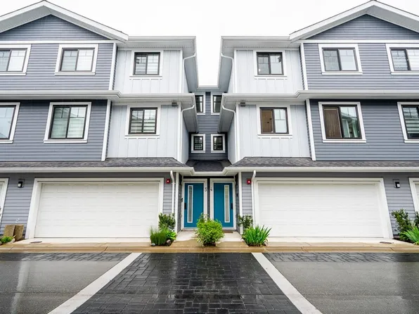 789 Ota Ave #4, New Westminster, BC V3M 0M7