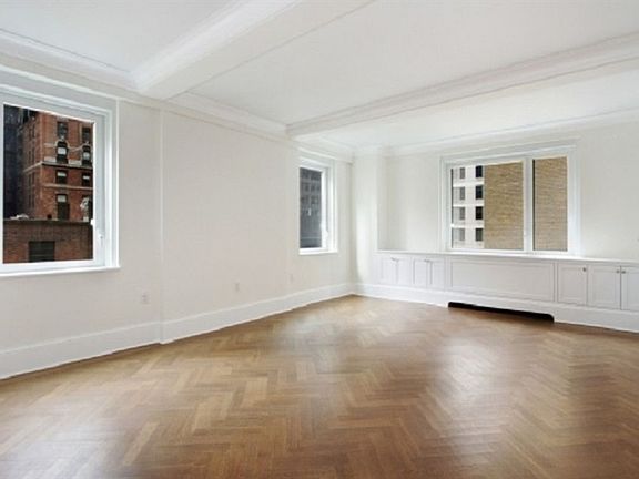 3rd image of 530 Park Ave APT 10H