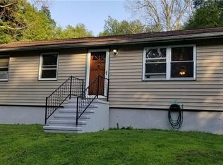 195 Clarke Rd, Lebanon, CT 06249