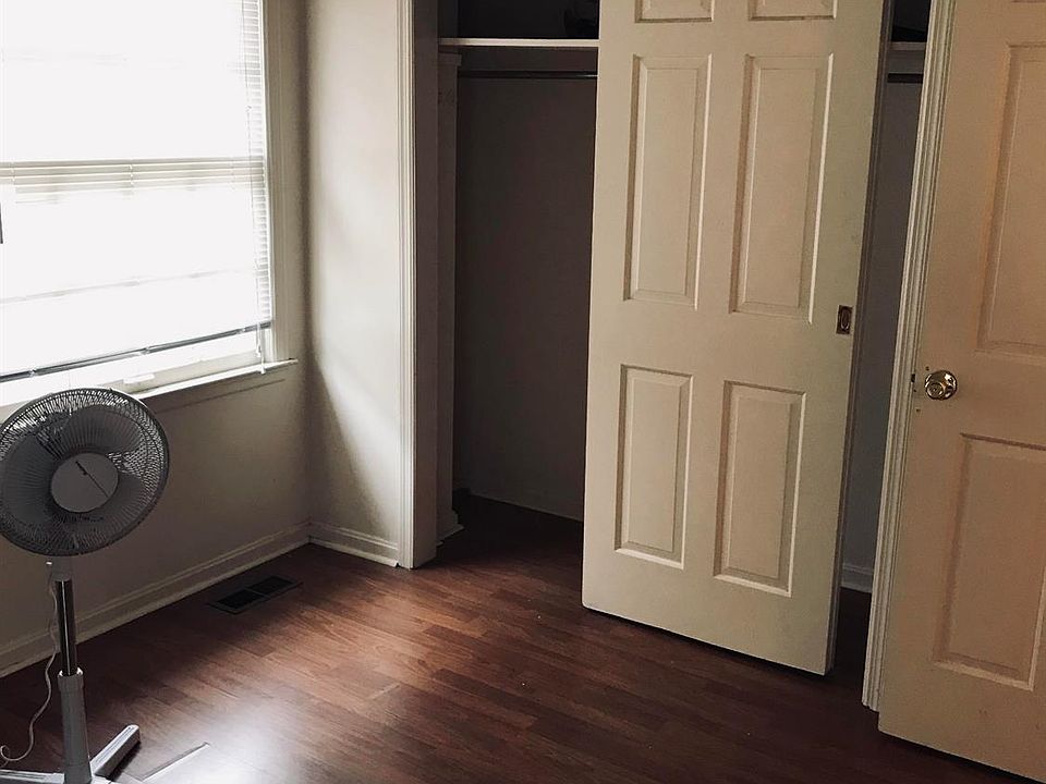 2nd image of 213 State St
