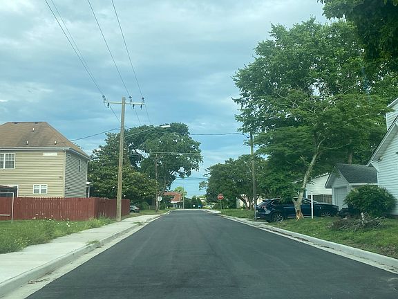 4th image of 3518 Brest Ave