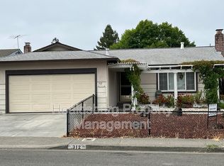 312 Terrace Blvd, Healdsburg, CA