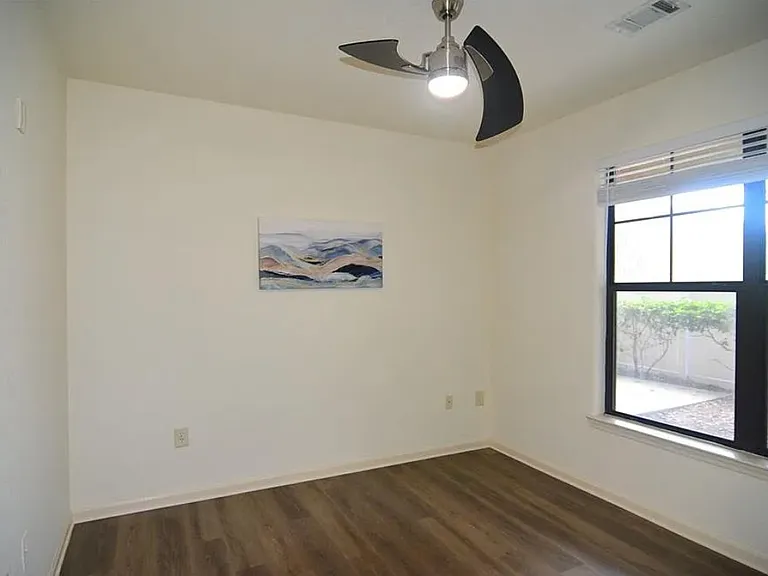 910 Charo Pkwy #312 — Photo 15