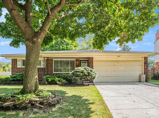 3482 Pasadena Dr, Troy, MI 48083