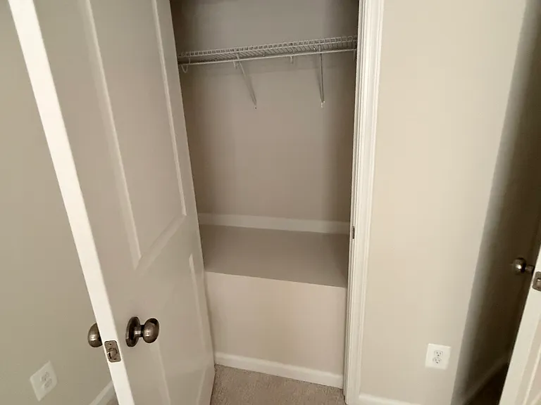 8728 Pioneer Hill Dr — Photo 33