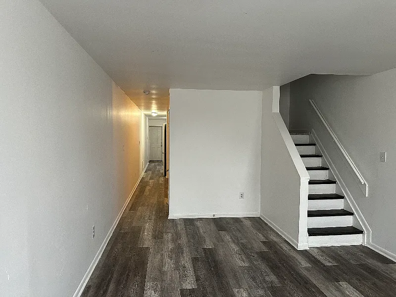 3 bed, 1600 sqft, $1,575 — Photo 3