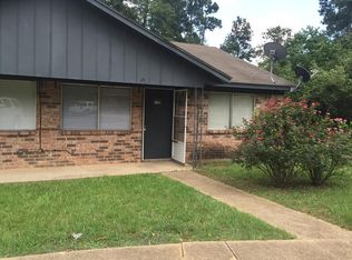 413 Kearley Dr #B, Hallsville, TX 75650