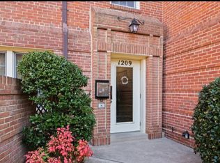 1209 N Pitt St APT 1B, Alexandria, VA 22314