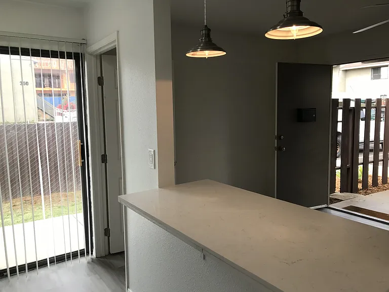 370 Chinquapin Ave — Photo 7