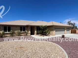 15092 Douglas St, Apple Valley, CA 92307