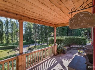 631 N Sunrise Blvd, Camano Island, WA 98282