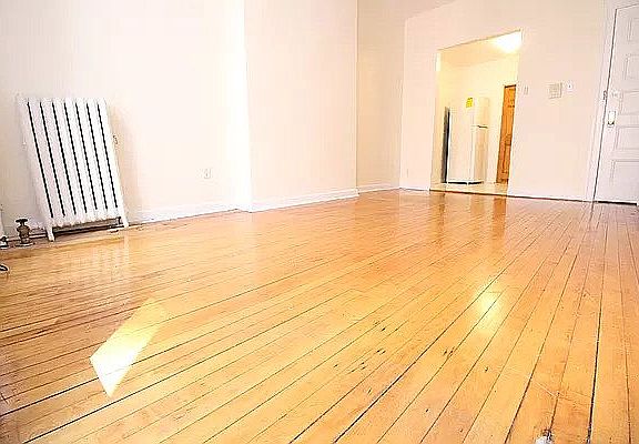 2nd image of 308 W 109th St APT 8