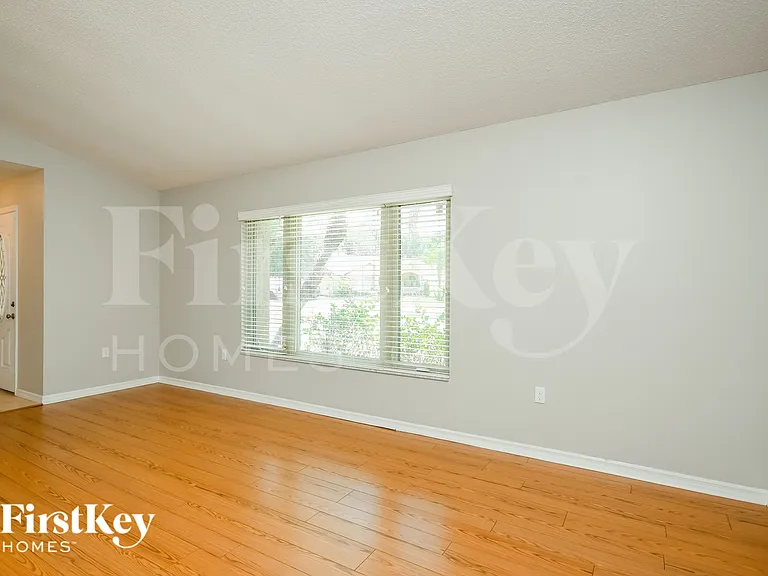 3326 Bottlebrush Ct — Photo 3