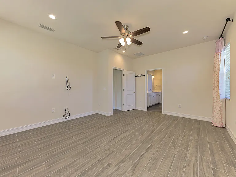 4400 Conchfish Ln — Photo 38