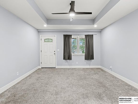 3rd image of 4647 Camden Ave