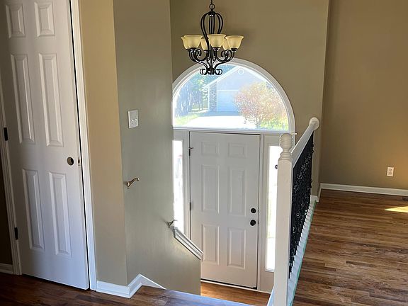 2nd image of 211 Porter Dr