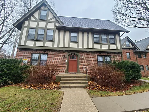 4814 Woodland Ave Photo 1