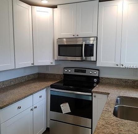 3rd image of 3859 Badger St