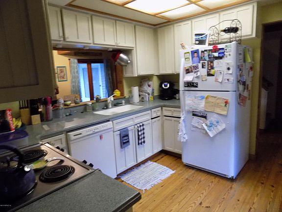 4th image of 561 San Robar Dr
