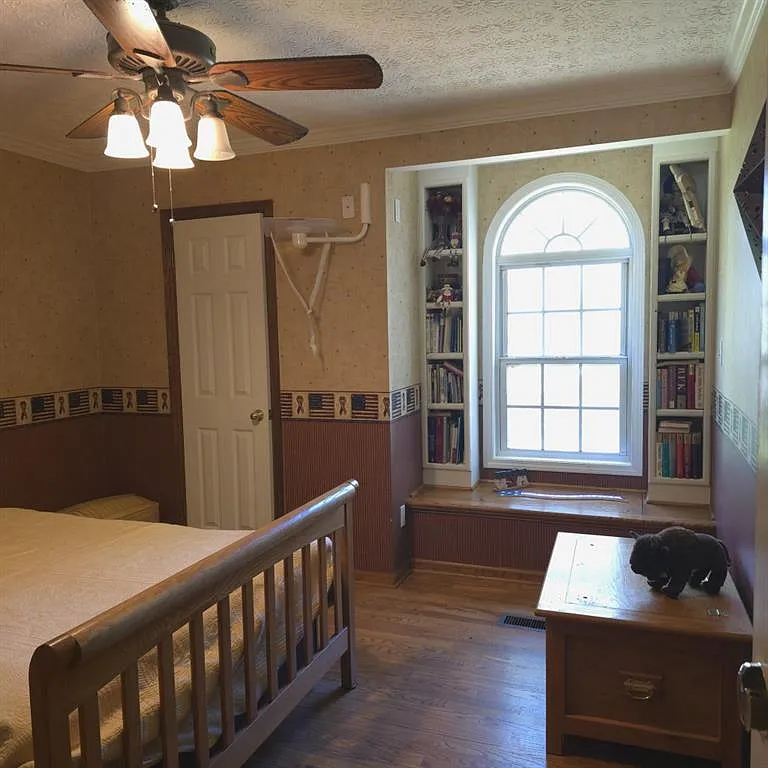 1 bed, 1.0 bath, 144 sqft, $850 — Photo 3