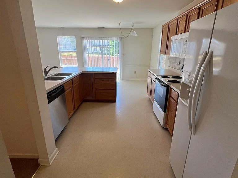 20 Anchor Ln — Photo 6
