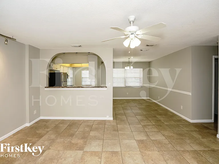 1337 Mardrake Rd — Photo 4