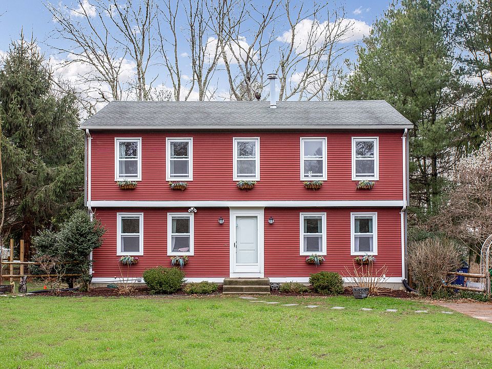 1st image of 27 Kingswood Ct