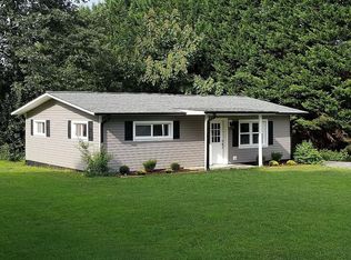 2938 11th Ave SW, Hickory, NC 28602