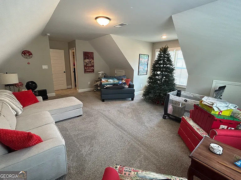 205 Solihull Ln — Photo 37