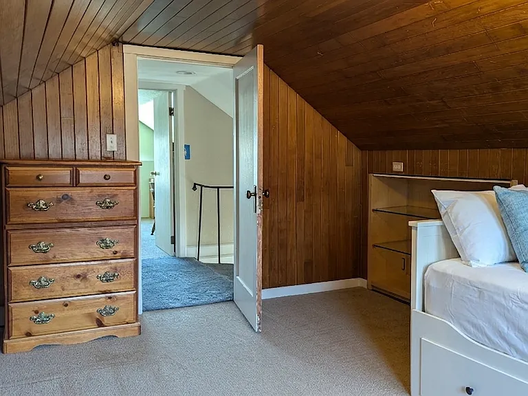 Attic - Bedroom (Twin w/Trundle)