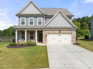 295 Winterset Cir, Hoschton, GA 30548