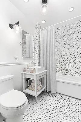 Rented by Compass | media 33