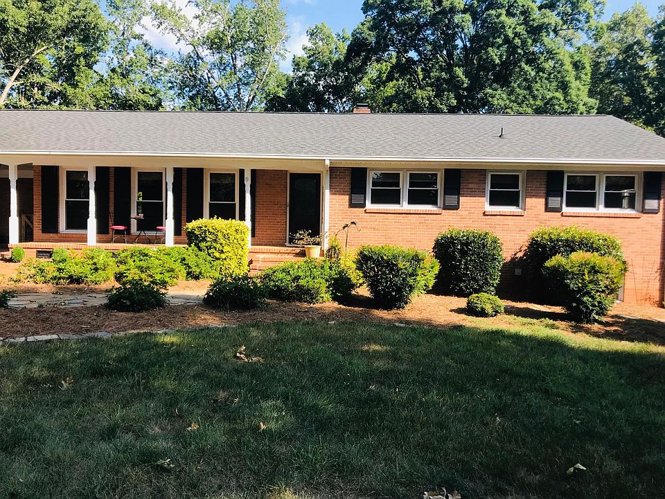 1st image of 9 Ramblewood Ln