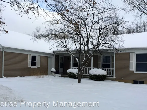 3412 E Paris Ave SE, Kentwood, MI 49512