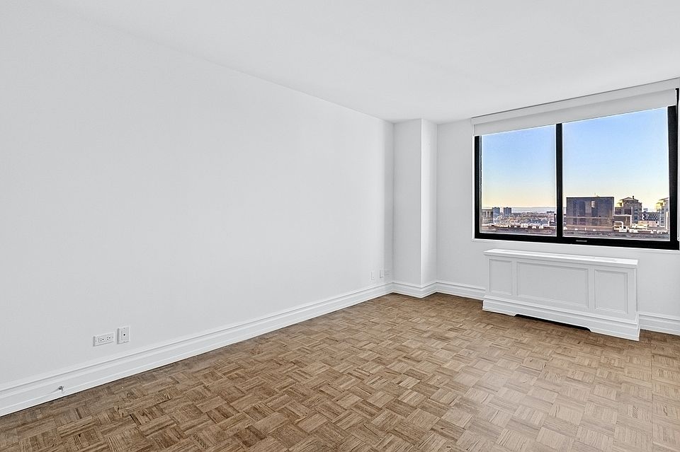 1st image of 145 W 67th St APT 22K